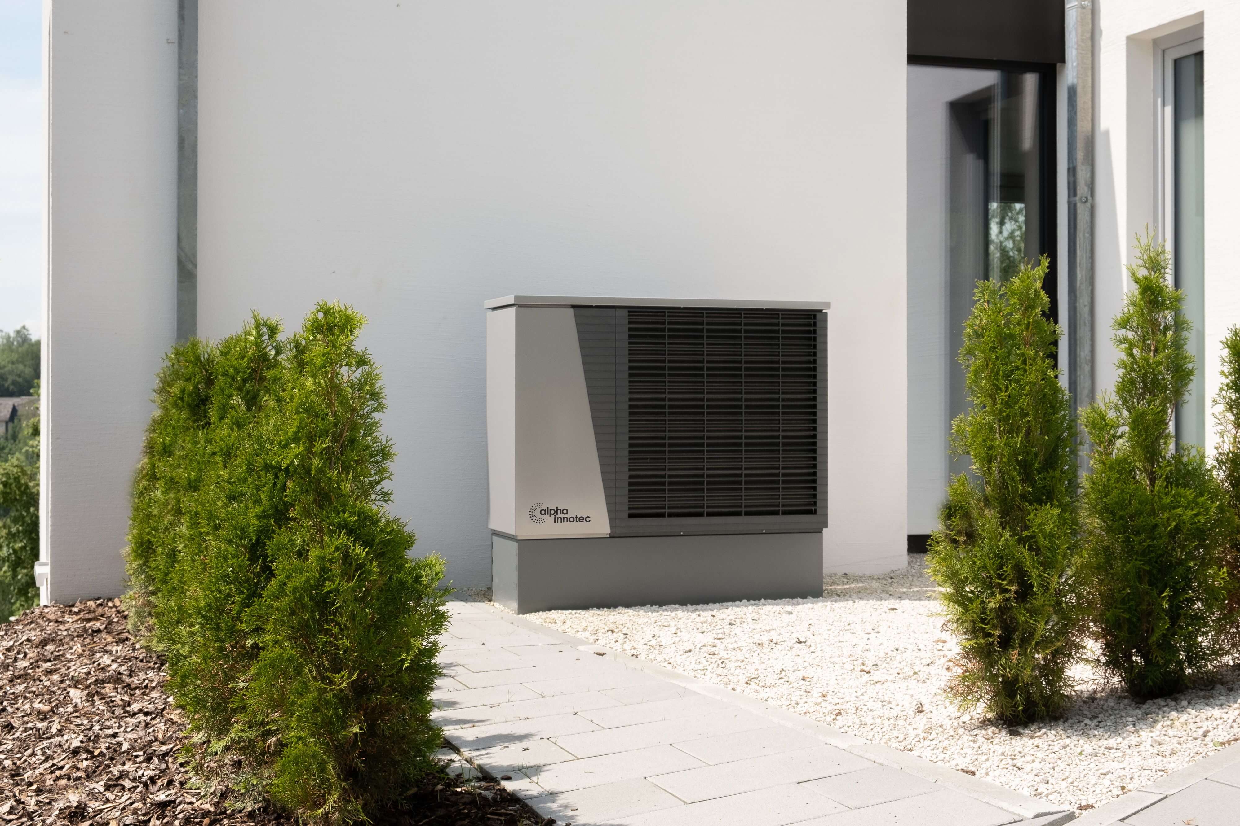 Heat pump unit with landscaping